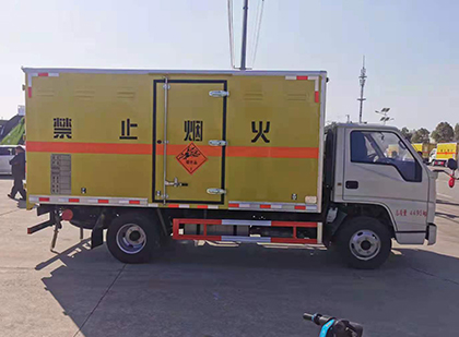 皇姑爆破器材运输车工人安全操作规范与智能技术保障